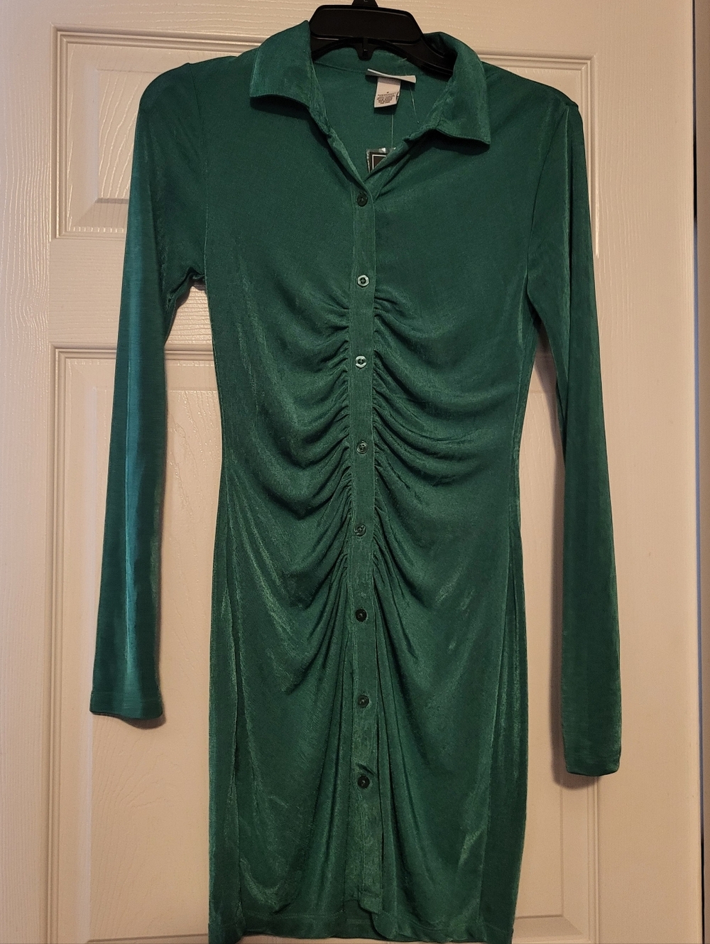 Green Ruched Button-Front Long Sleeve Dress